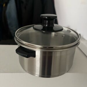 Pot Steamer Never Used comes with Box